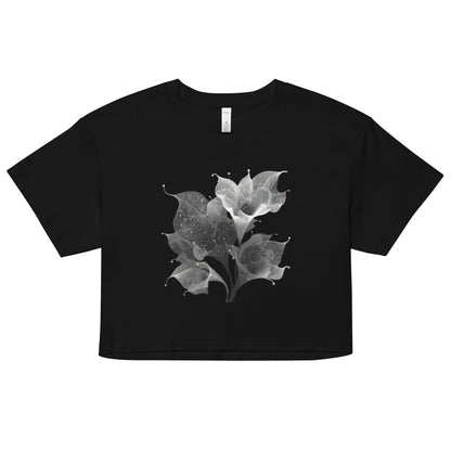 Crop top noir motif floral astral blanc – look poétique et nature