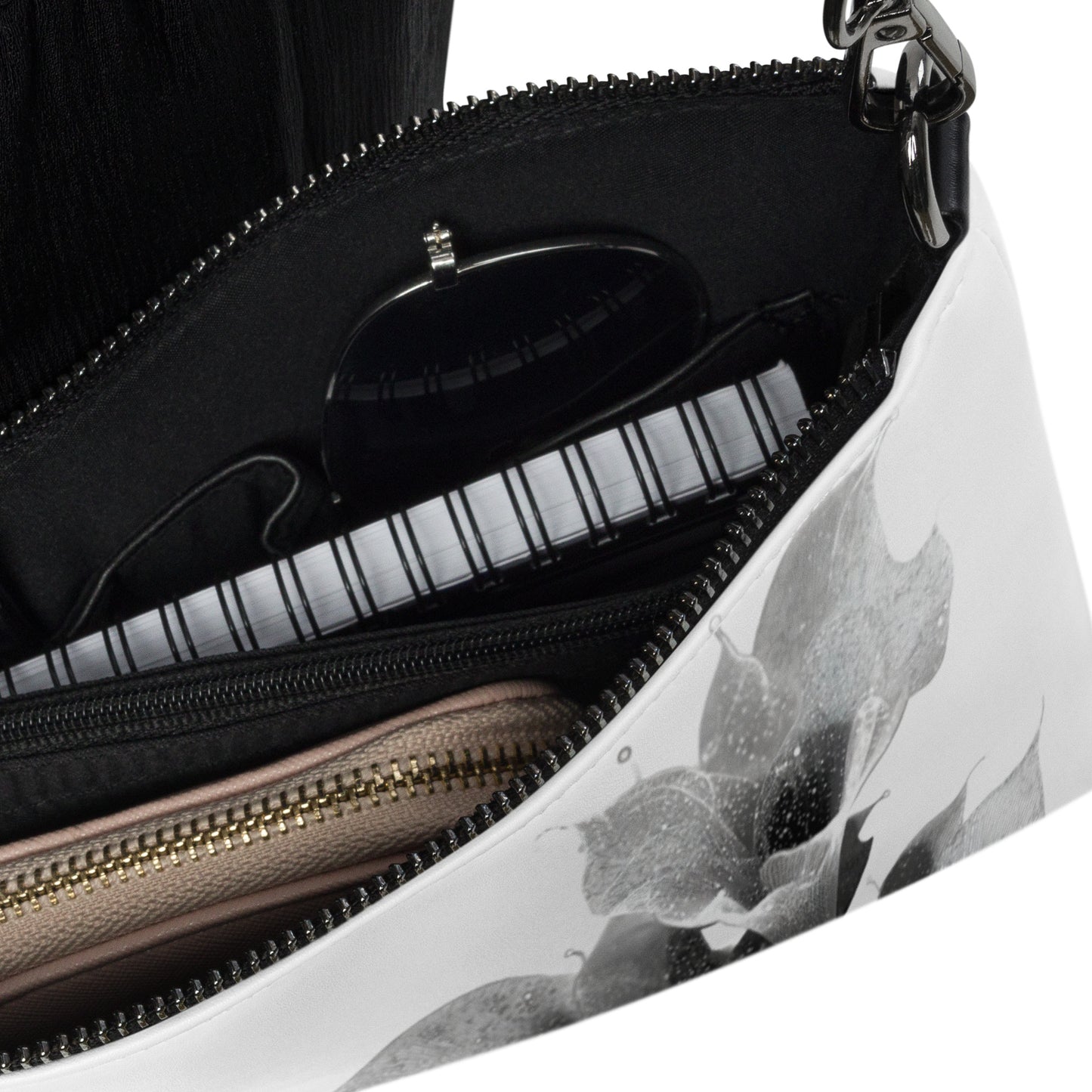 Sac poétique au motif floral en noir et blanc, signé Le Lama qui rit. Vue intérieur